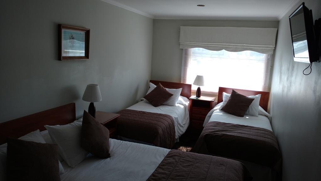 Hostal Buena Estancia Punta Arenas Exterior photo
