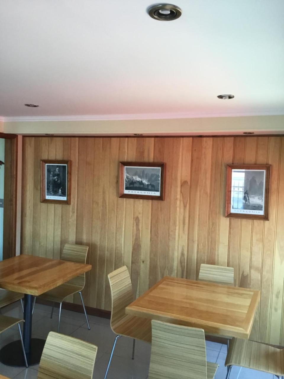 Hostal Buena Estancia Punta Arenas Exterior photo
